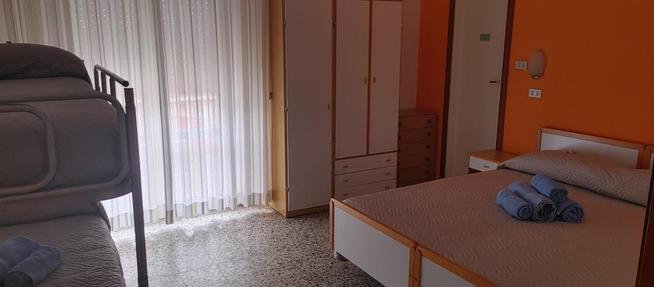 Hotel Adriatico Bellaria-Igea Marina Exterior photo
